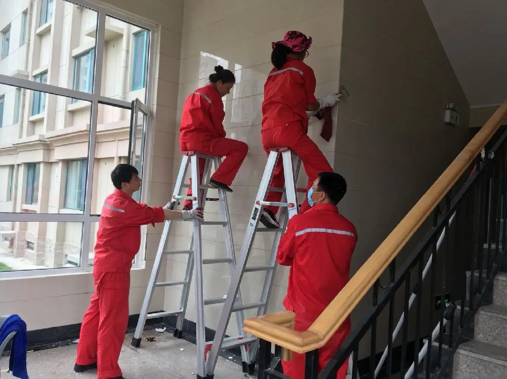 荔湾区陈小姐自建房新居开荒清洁